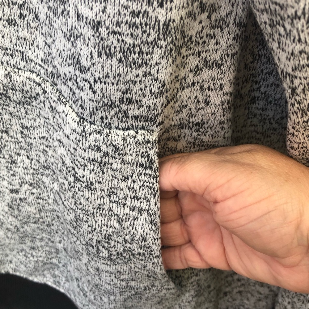 Rocawear Gray & Black Sweatshirt size 2XB - Picture 5 of 7